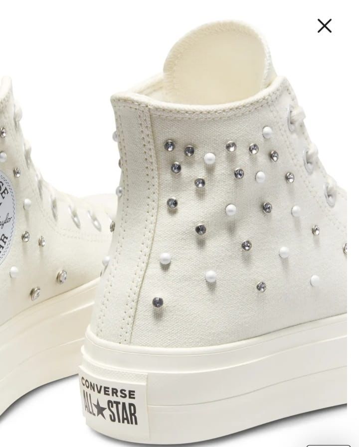 Tenis Estilo Converse Plataforma Beige Crema – Con Apliques y Perlas
