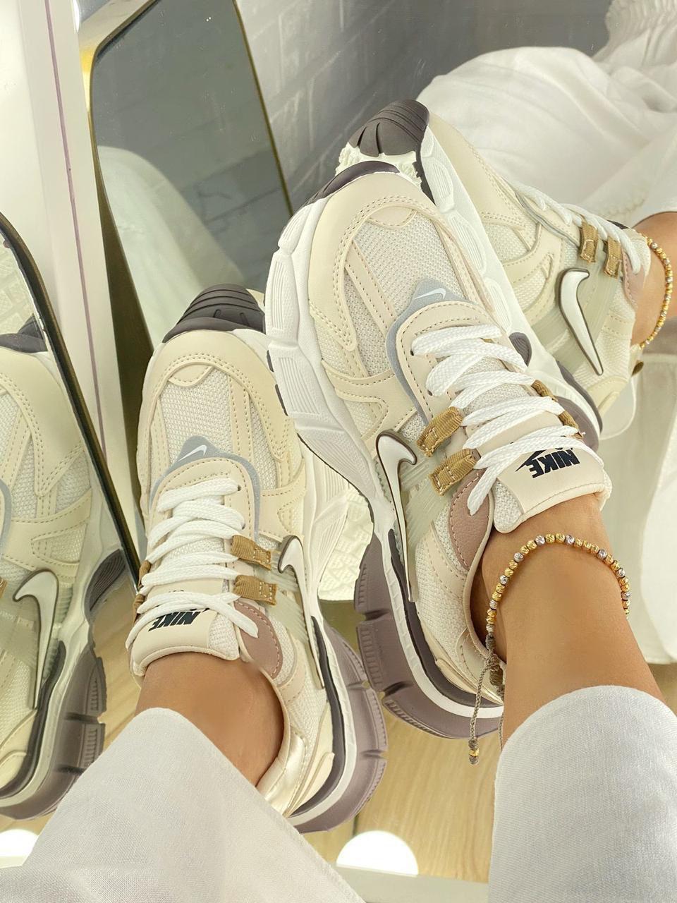 Tenis Estilo VK2 Beige Marrón para Dama – Fabricados en Cúcuta